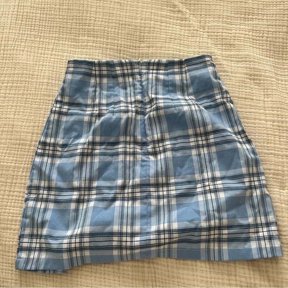 Brandy Melville Blue Plaid Mini Skirt - Picture 2 of 3